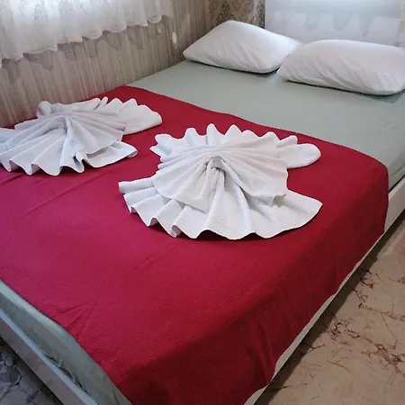 Adalis Boutique Bed & Breakfast Side