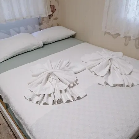 Adalis Boutique Bed & Breakfast